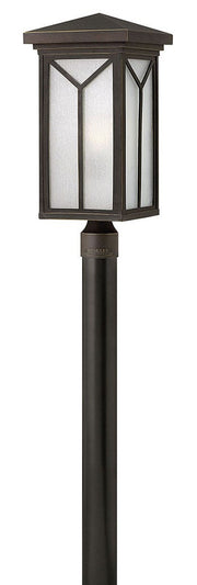 Hinkley Drake 1991OZ bronze lantern pictured on a tall pole