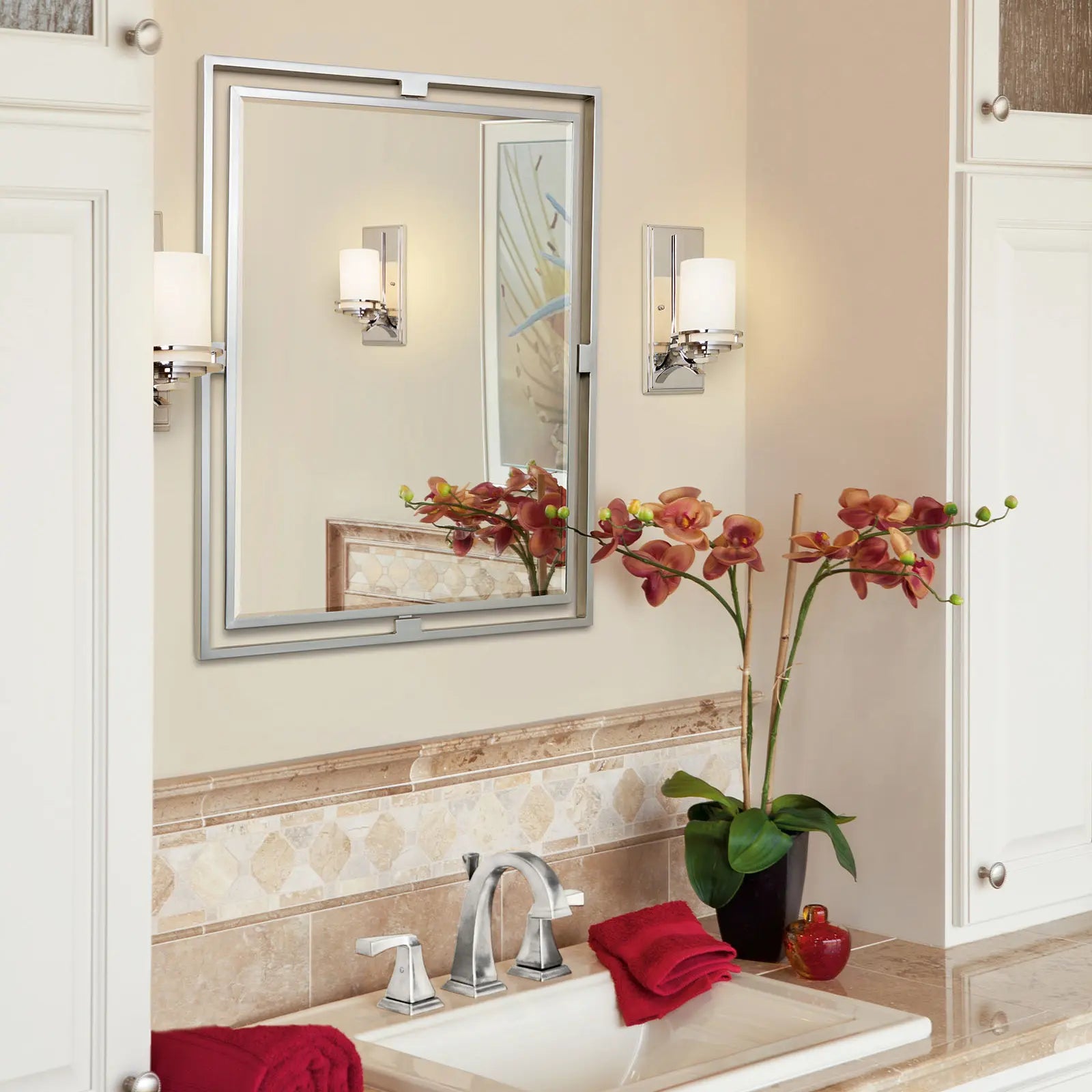 Kichler Hendrik 1-Light Wall Sconce – Satin Etched Cased Opal Glass