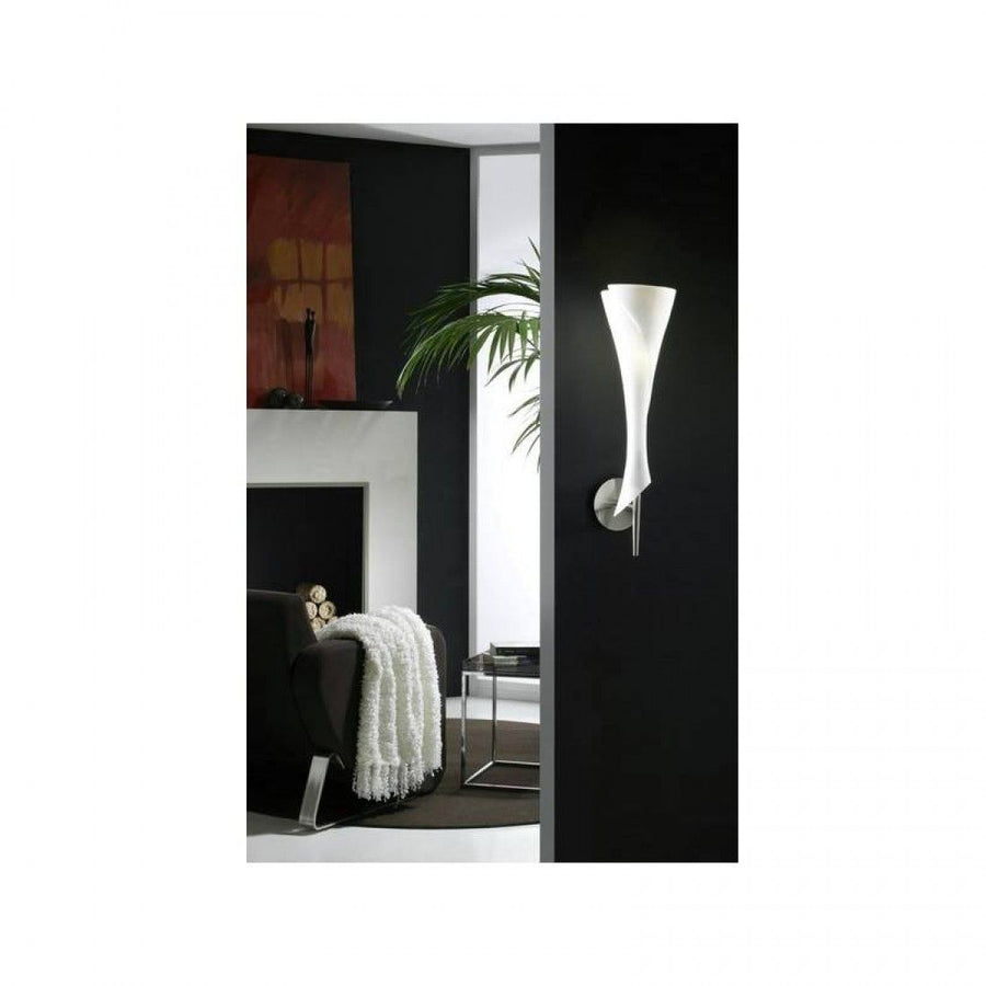 Mantra Zack 1-Light Wall Lamp – E27, Opal Glass