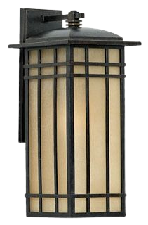 Quoizel Hillcrest 10" Outdoor Wall Lantern – 1-Light, Imperial Bronze, Vintage White Glass, 150W
